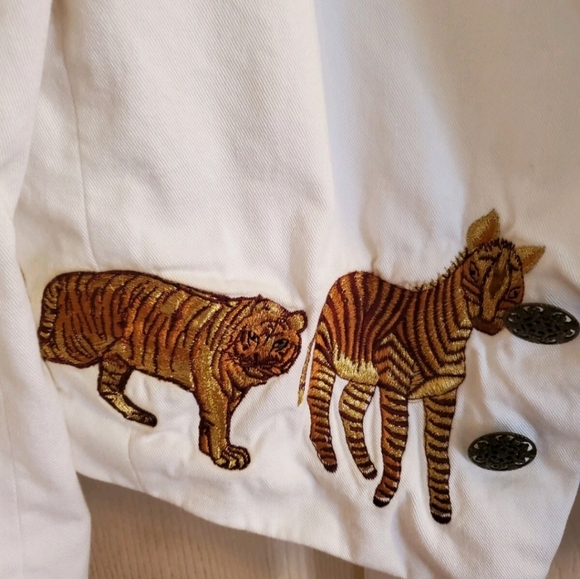 WHITE WITH GOLD ladies Jacket By PRAVATA SIZE 4 - Picture 4 of 10